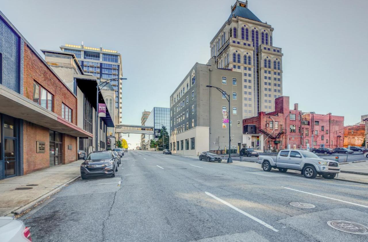 A Friendly Staycation - Downtown Greensboro Close To Major Attractions! Extérieur photo